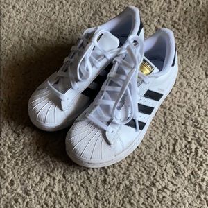 Adidas kids tennis shoes